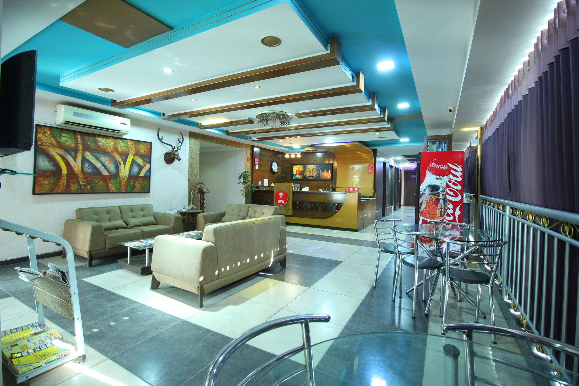 Oyo 4161 Hotel Shailly Inn อาเมดาบัด ภายนอก รูปภาพ